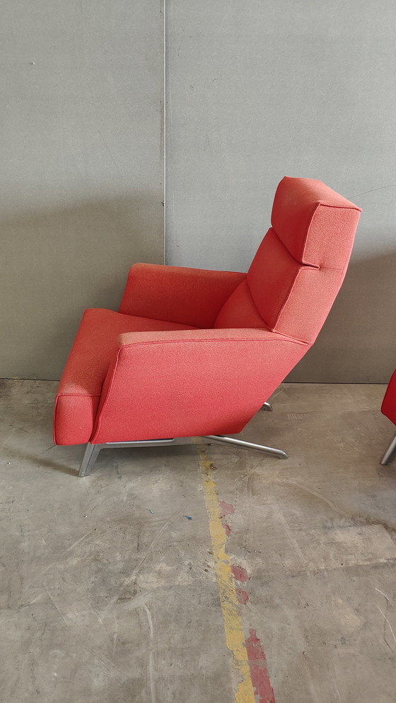 Image 1 of Design on Stock Solo fauteuil + voetenbank