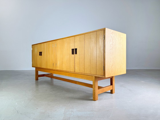 Image 1 of Mid Century dressoir Kp Møbler Kurt Ostervig eik