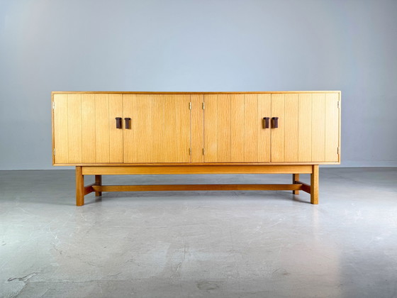 Image 1 of Mid Century dressoir Kp Møbler Kurt Ostervig eik