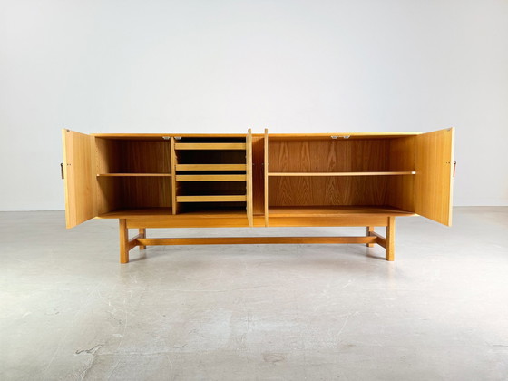 Image 1 of Mid Century dressoir Kp Møbler Kurt Ostervig eik