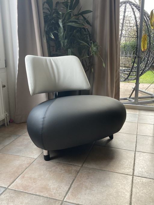 2x Leolux pallone stoelen