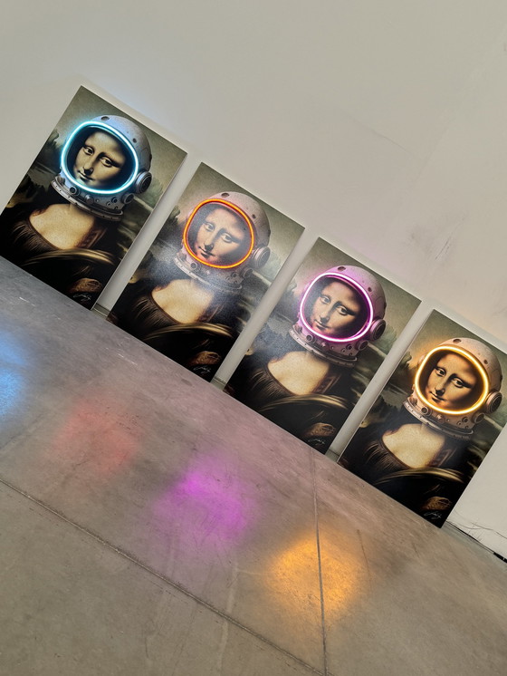 Image 1 of LedMansion BUNDLE Gioconda Astronaut PopArt Muurkunst Led Lamp