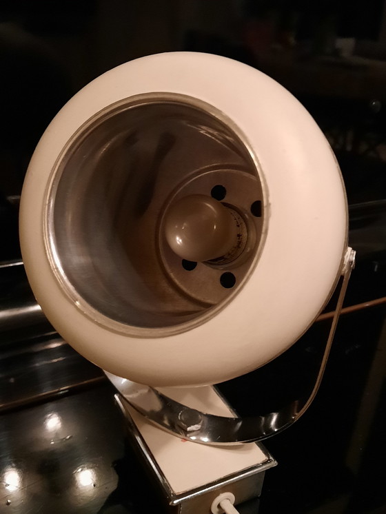 Image 1 of Space Age Witte Eyeball Tafel / Muur Lamp  Jaren 60