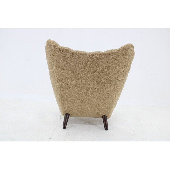 Image 1 of Vintage gevleugelde fauteuil in Boucle stof, Tsjecho-Slowakije 1940