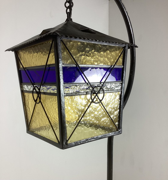Image 1 of Art Deco Amsterdamse School Smeedijzeren Lamp Glas In Lood Kap