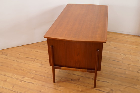 Image 1 of Teakhouten bureau van Svend Aage Madsen voor Sigurd