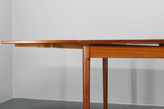 Image 1 of 1960S Kai Winding grote uitschuifbare teakhouten eettafel model 16, Denemarken