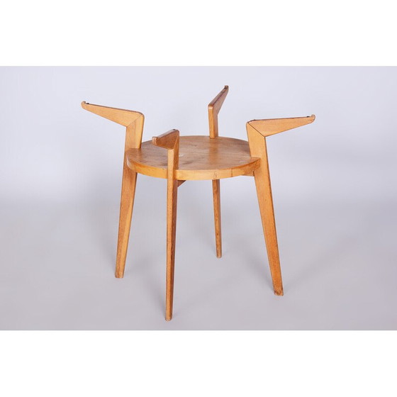 Image 1 of Mid-century ronde eikenhouten en glazen salontafel van Jitona Sobeslav, Tsjechië 1950