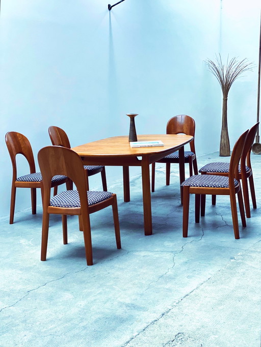 Jon Mortensen voor Koefoed Hornslet eettafel uitschuifbaar & 6 stoelen teakhout Denemarken 1970