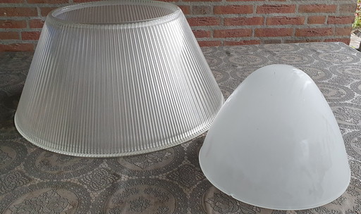 2x Flos Romeo S2 Moon by Philippe Starck hanglamp