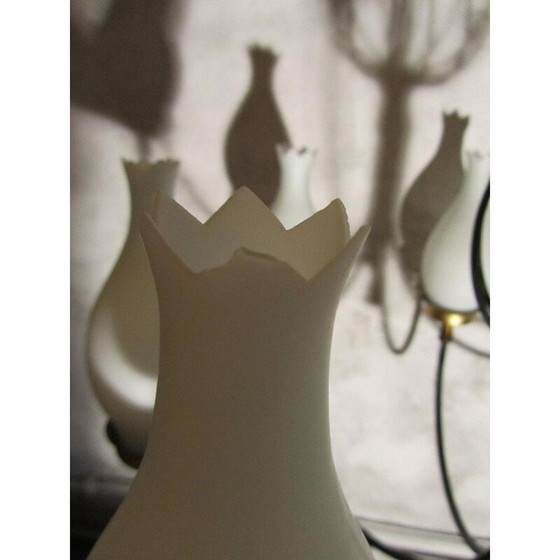 Image 1 of Set van 4 vintage kroonluchters en wandlampen in opaline, glas en messing - jaren 1950