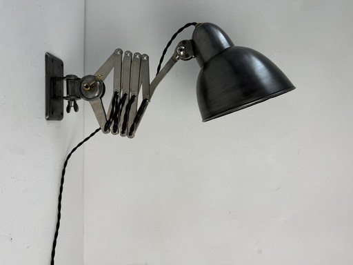 Antieke Bauhaus kleine accordeonlamp