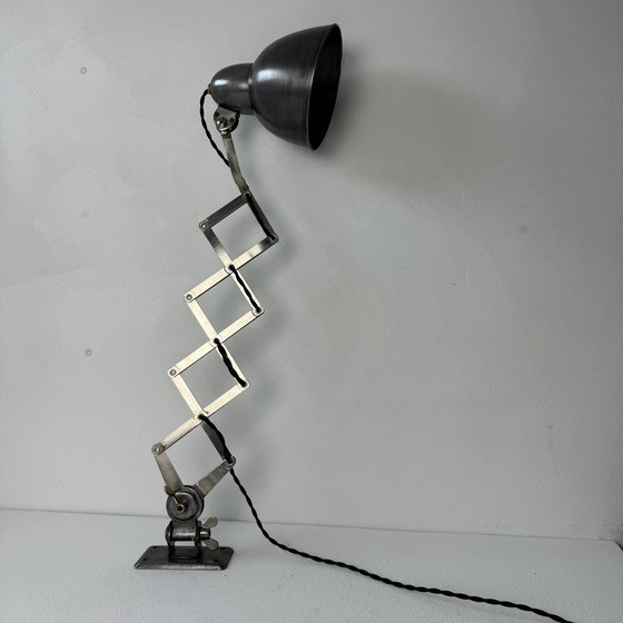 Image 1 of Antieke Bauhaus kleine accordeonlamp