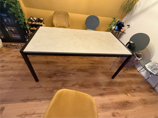 Metaform Eettafel