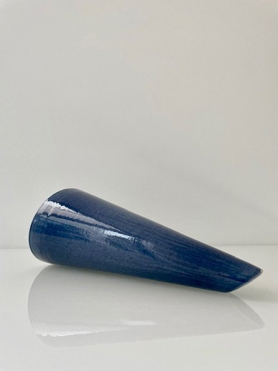 Image 1 of Schuine Design Vaas Denim Blauw Geglazuurd Keramiek