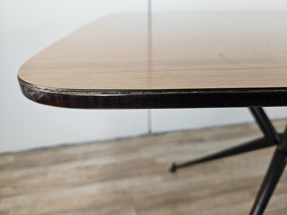 Image 1 of 1960S Vintage ijzeren eettafel met formica blad