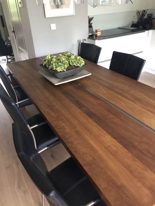 Bert Plantagie eettafel met 6 stoelen