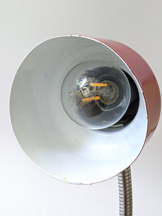 Image 1 of Richard Essig Rood en Chroom Bureaulamp