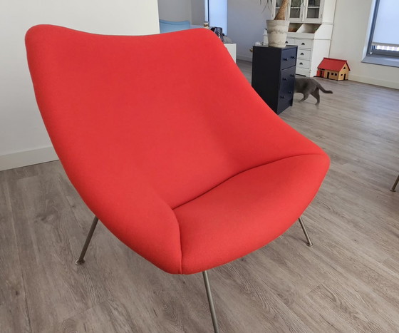 Image 1 of Artifort Oyster F157 Met Bijpassende Ottoman 