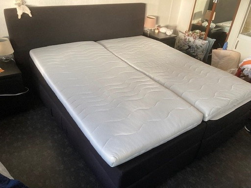 Boxspring 200X180, Elektrisch Verstelbaar Hoofd-En Voeteneind