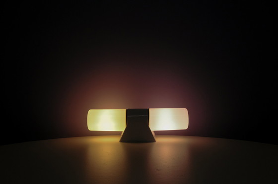 Image 1 of witte wandlamp Wilhelm Wagenfeld