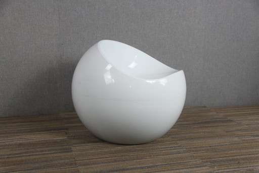 1X Ball Chair Van Finn Stone Voor Dupon 