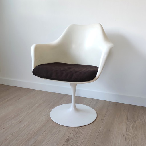 Vintage Tulpenstoel van Eero Saarinen - Knoll Nederland