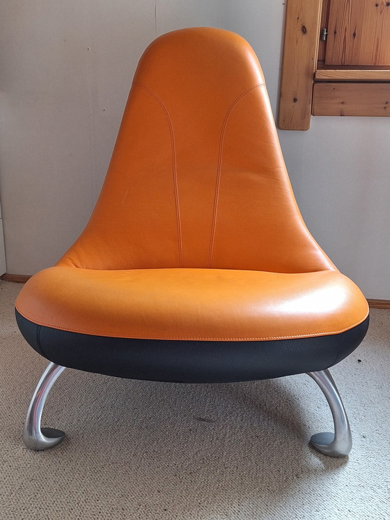 Image 1 of Leolux Chi fauteuil met bijpassend voetenbankje en bot