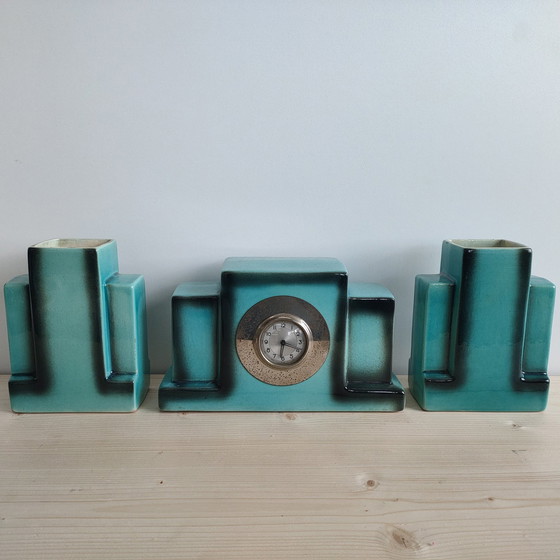 Image 1 of Antieke Franse Mantel/Schouw Klok Met 2 Vazen (Art Deco Style) 