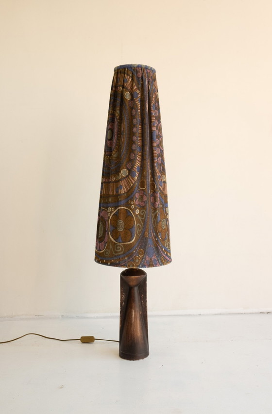 Image 1 of Xl Seventies Lampenkap + Bruine Vloerlamp