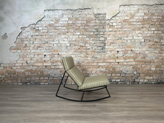 Image 1 of Gus Modern GT Rocker geel gestreept - fauteuil