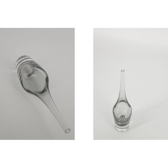 Image 1 of Scandinavische vintage glazen vaas met smalle hals, Zweden 1960