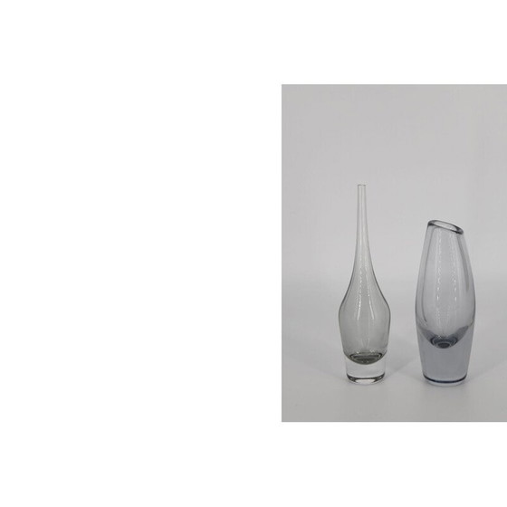 Image 1 of Scandinavische vintage glazen vaas met smalle hals, Zweden 1960