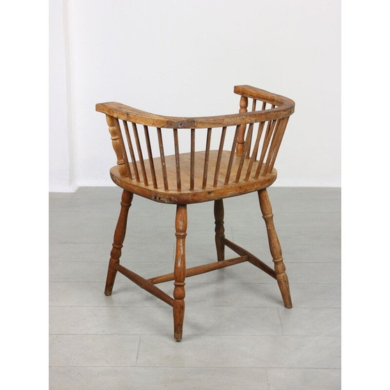 Image 1 of Paar vintage walnoten Winsdor fauteuils met lage rugleuning