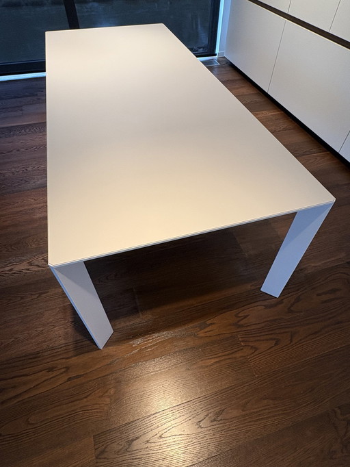 Kristalia Nori Tafel