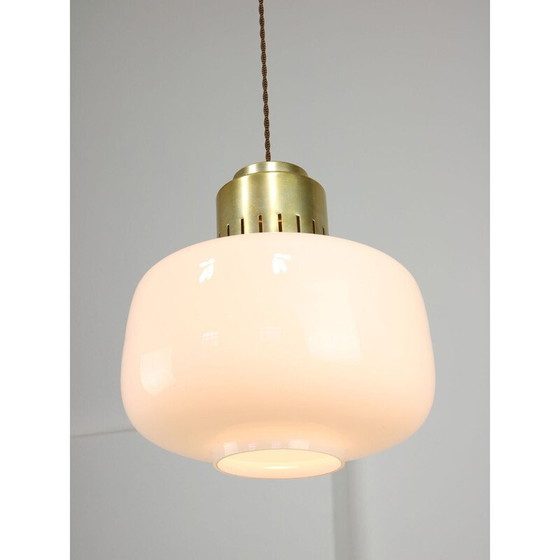 Image 1 of Mid-eeuwse opaline hanglamp
