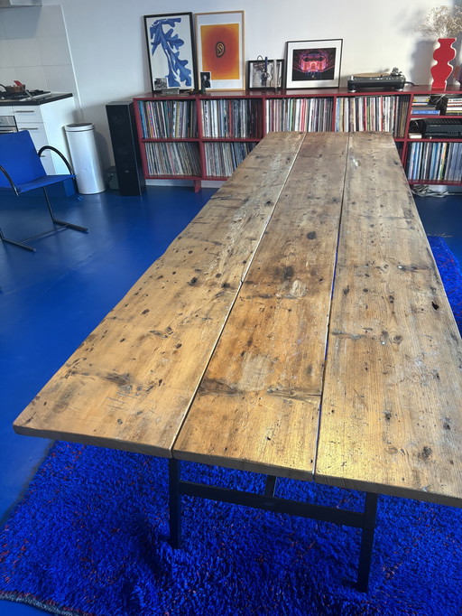 Houten eettafel