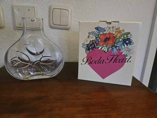 2 Vintage Kosta Boda Vaasjes.