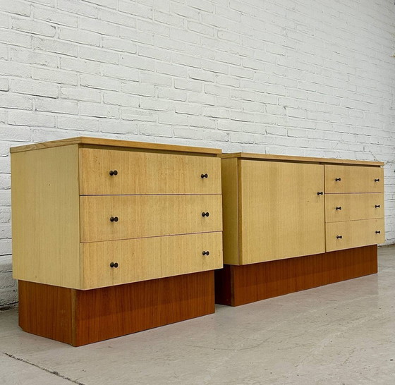 Image 1 of Vintage 2-Delig Sideboard / Dressoir