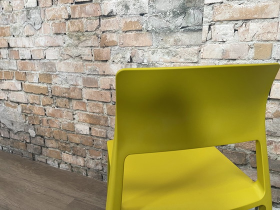 Image 1 of 6X Vitra Tip Ton Geel