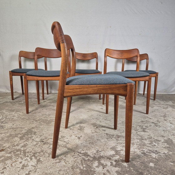 Image 1 of 6 Johannes Andersen Stoelen, Uldum Møbelfabrik Vintage Jaren 60 Deens