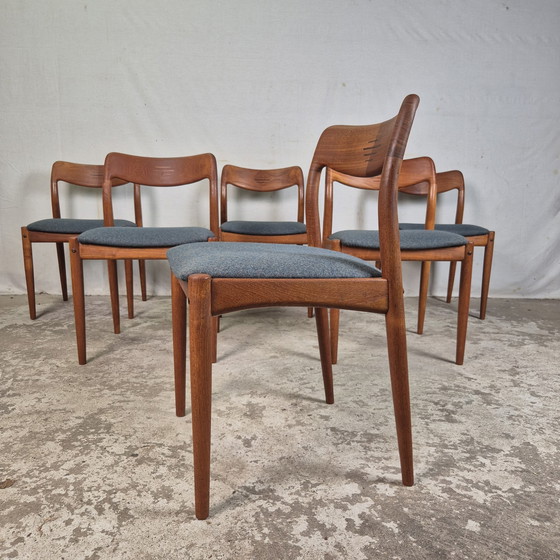 Image 1 of 6 Johannes Andersen Stoelen, Uldum Møbelfabrik Vintage Jaren 60 Deens