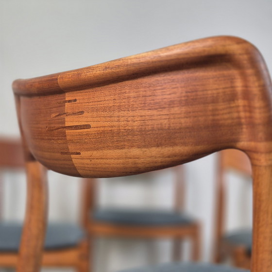 Image 1 of 6 Johannes Andersen Stoelen, Uldum Møbelfabrik Vintage Jaren 60 Deens