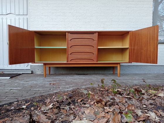 Image 1 of Vintage dressoir