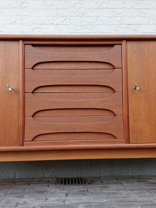 Vintage dressoir