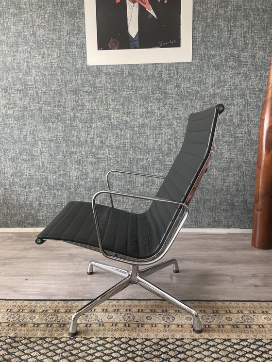 Image 1 of Vitra EA 115 Lederen fauteuil ontwerp van Eames, jaren 1990