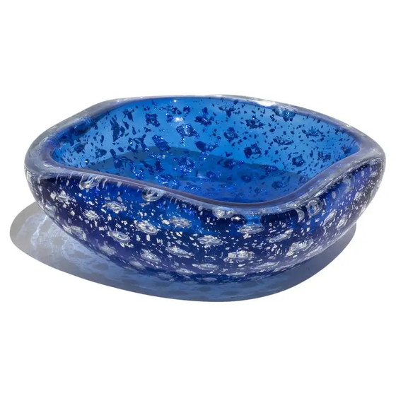 Image 1 of Vintage Murano schaal uit de jaren 60 in blauw muranoglas met zilveren metalen vlokken
