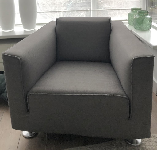 Design op voorraad fauteuil Bliz stof