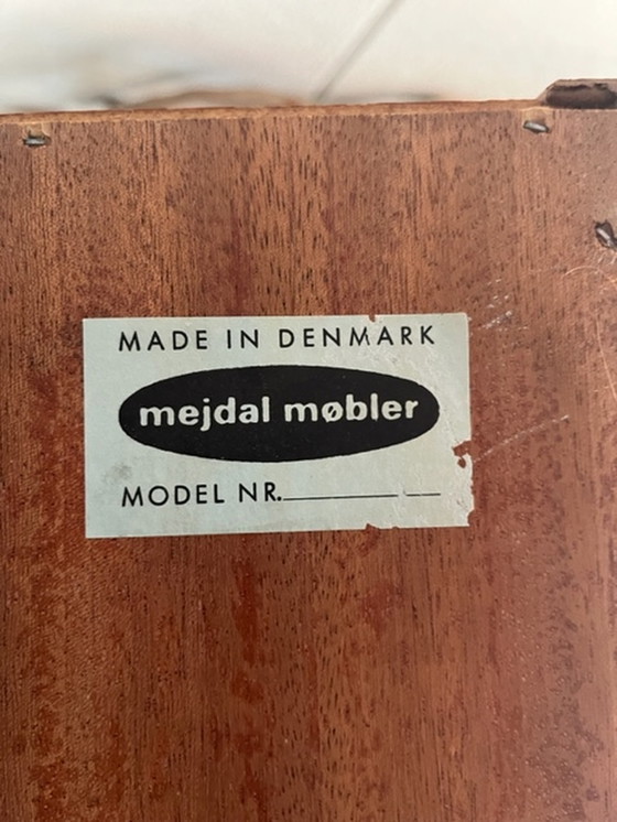 Image 1 of Mejdal Vintage boekenkast
