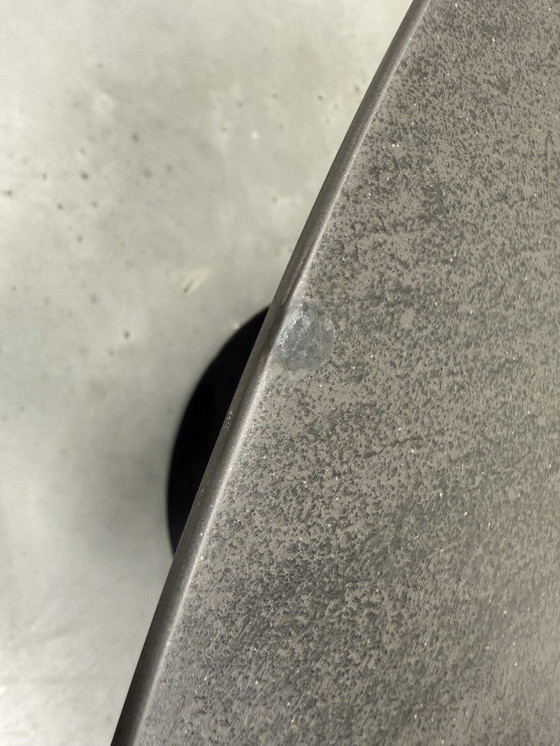 Image 1 of Harvink Fier Eetkamertafel Rond Keramiek Blad D140xH76